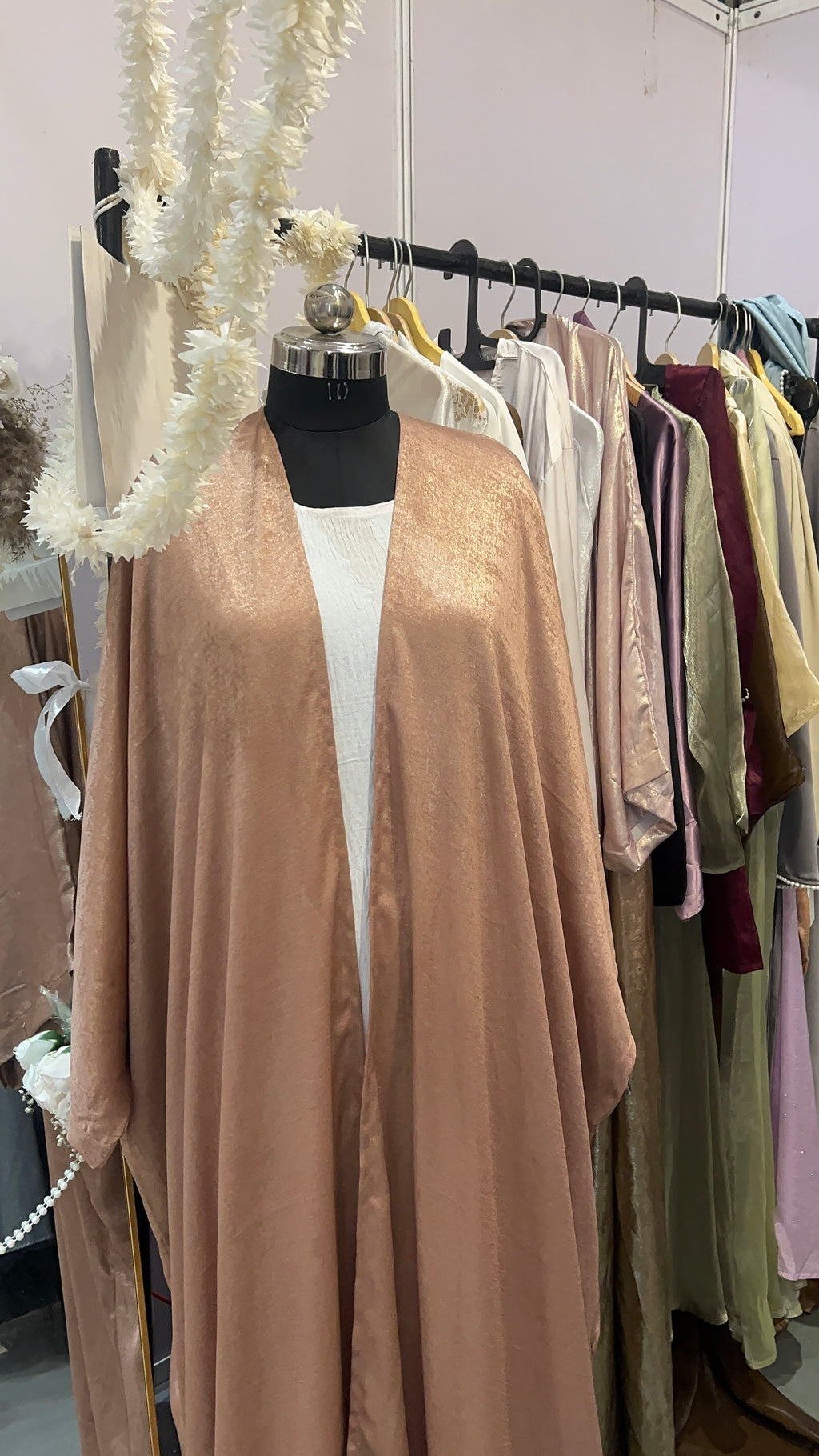 Shrug abaya