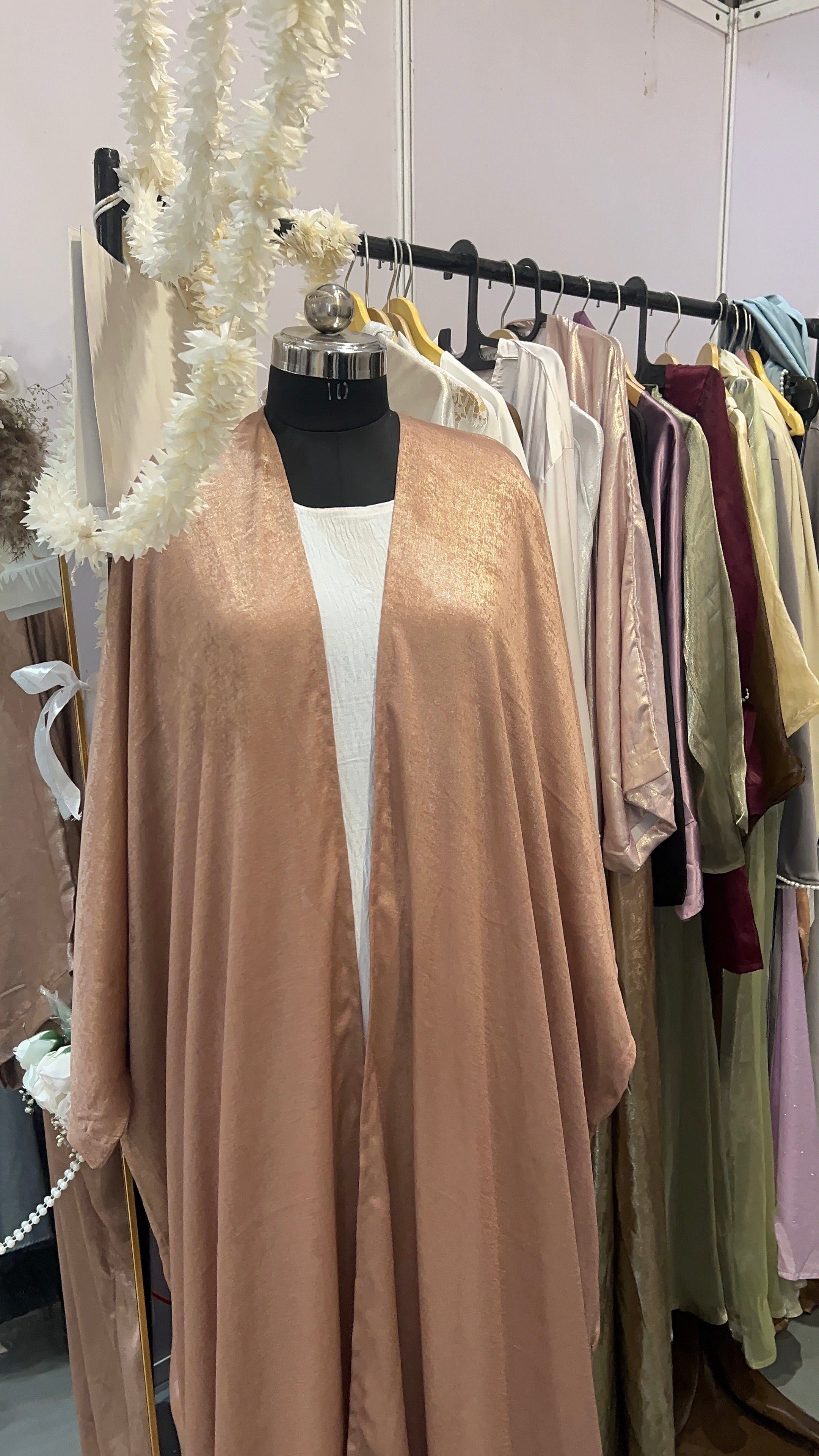 Shrug abaya