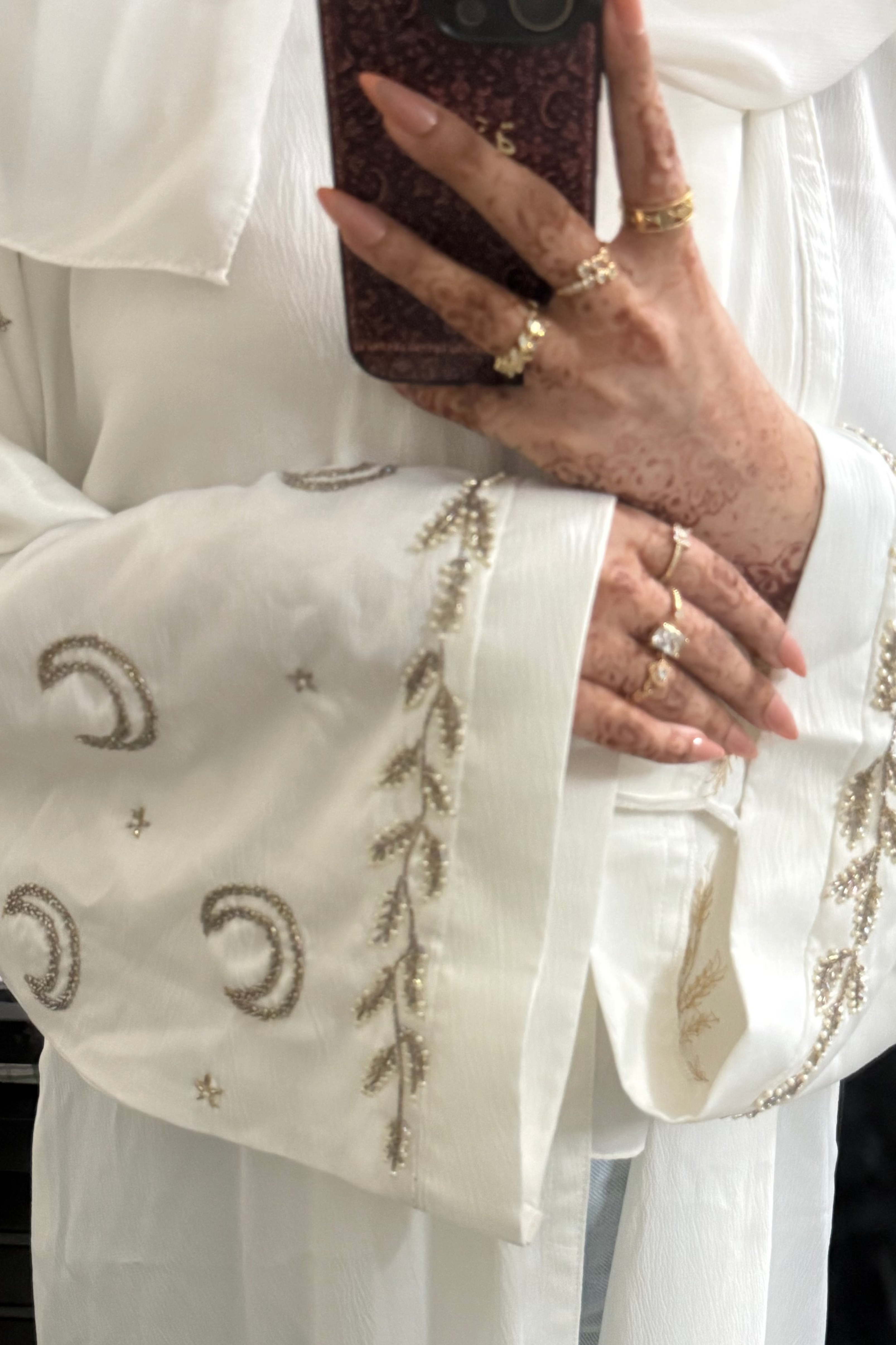 Abaya Qamar