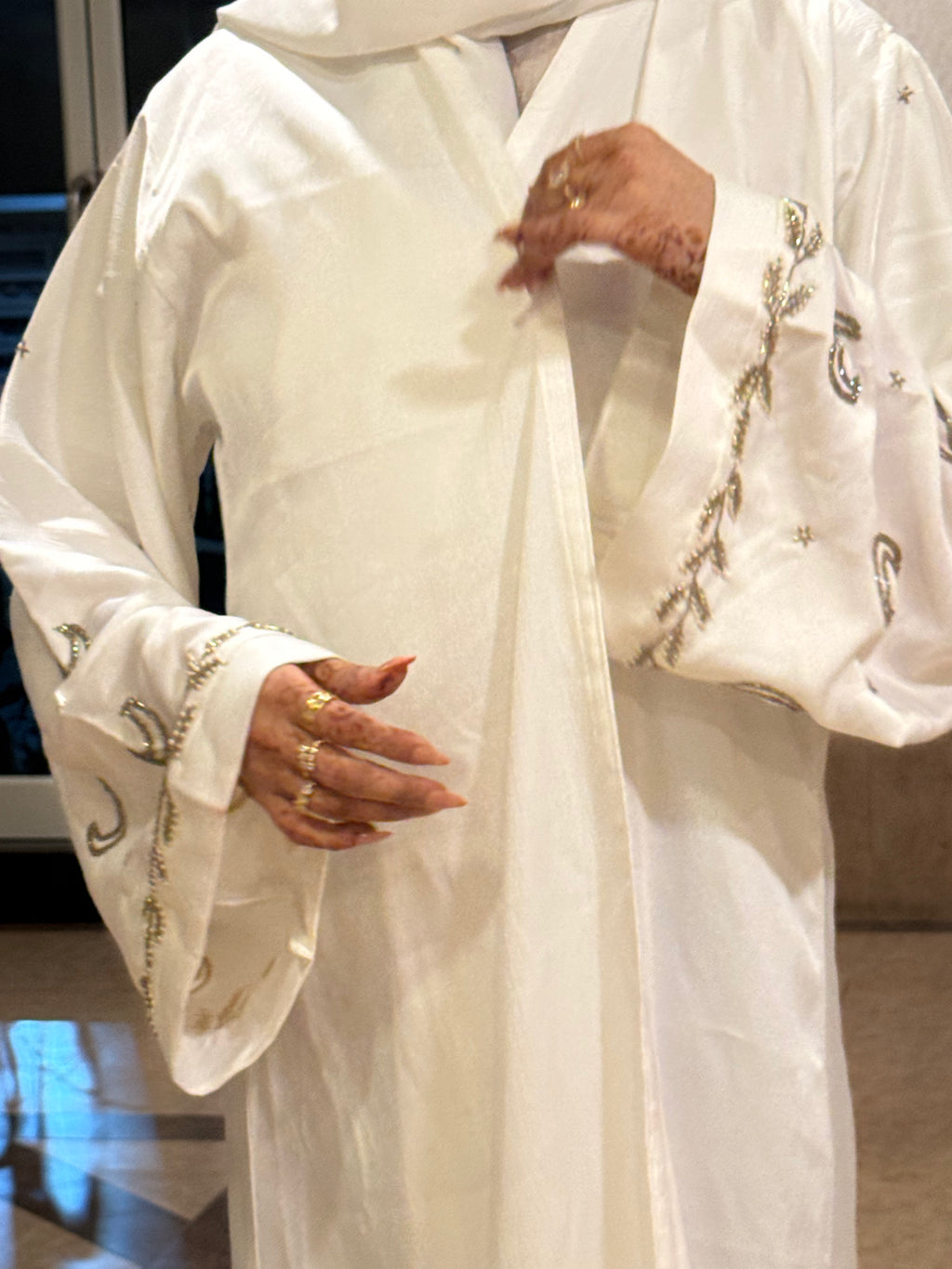 Abaya Qamar