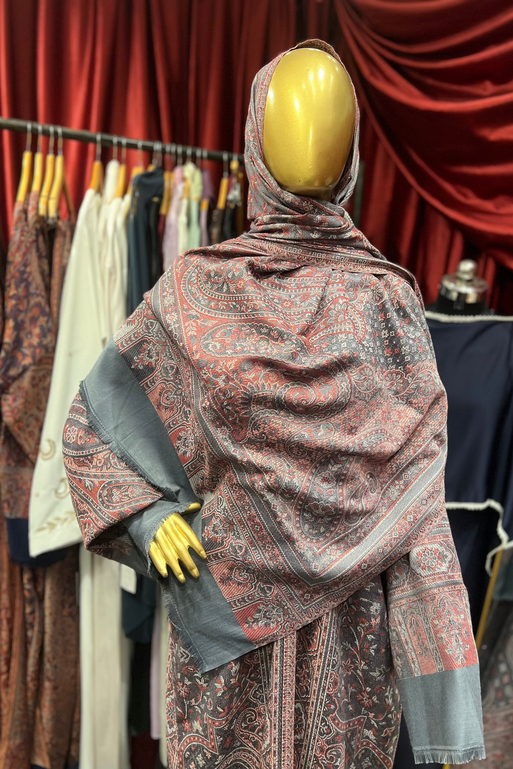 Pashmina abaya
