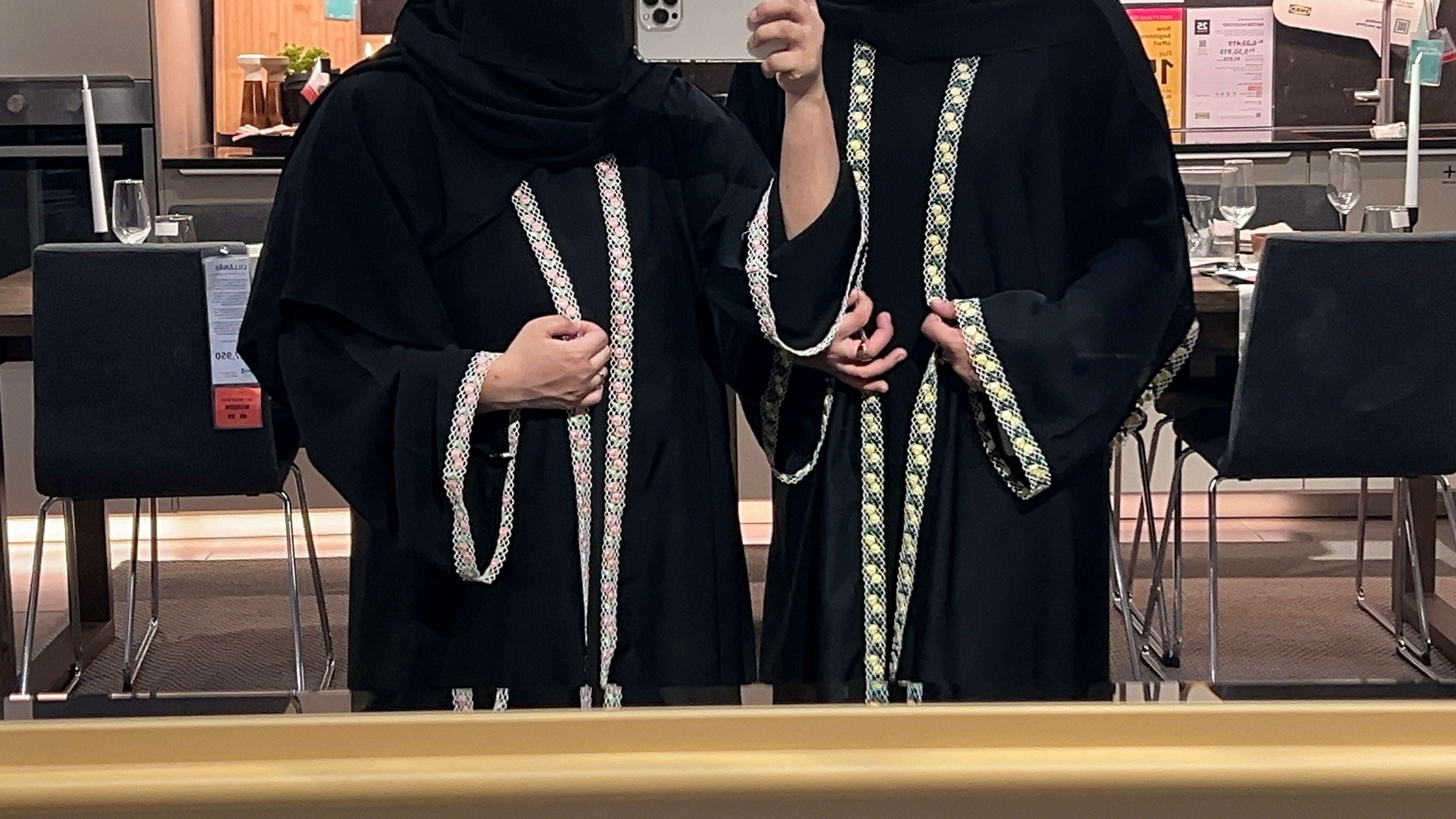 Tulip lace abaya- Pink