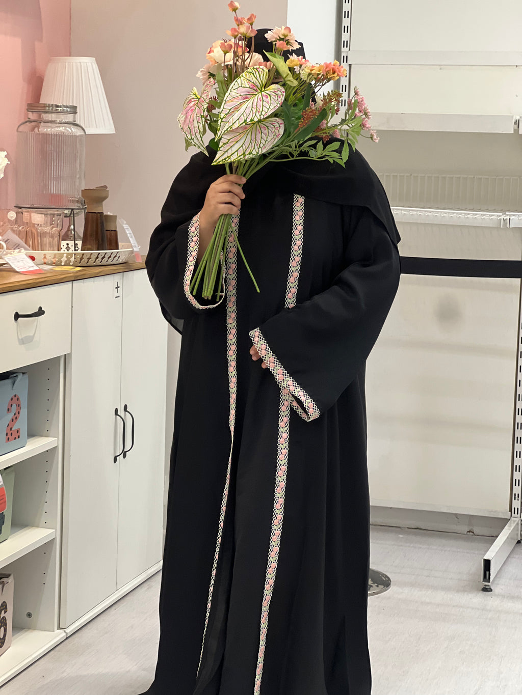 Tulip lace abaya- Pink