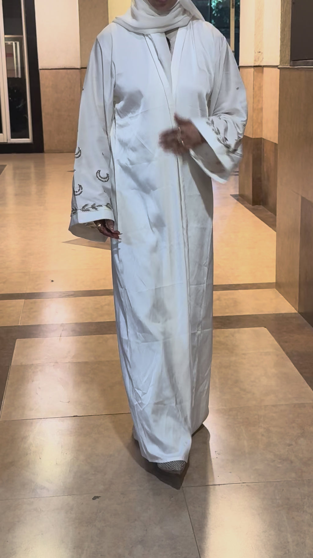 Abaya Qamar