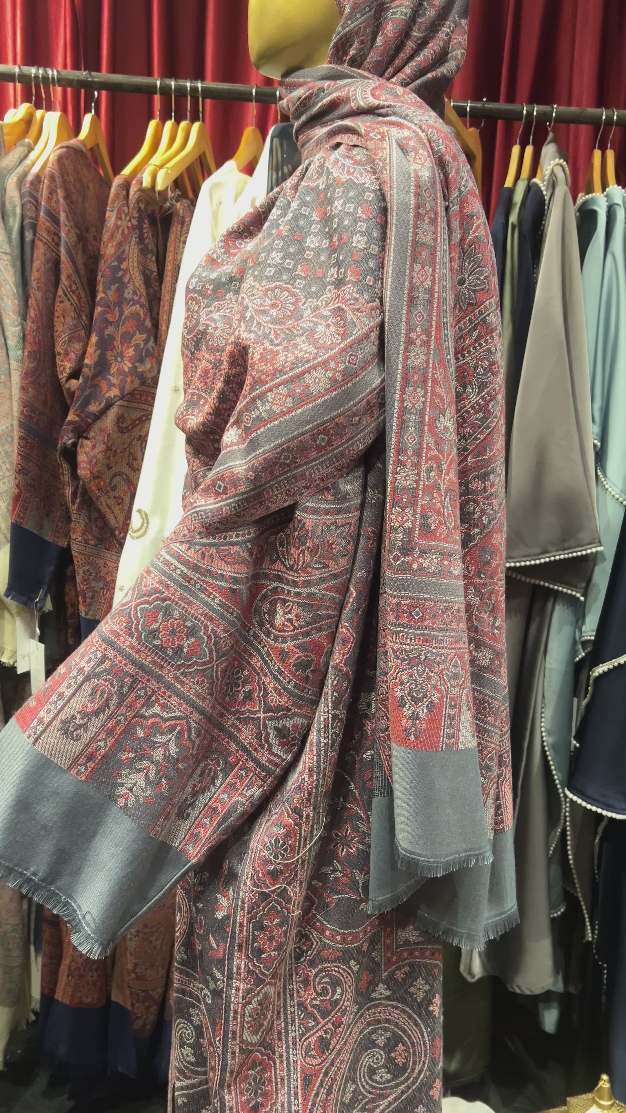 Pashmina abaya